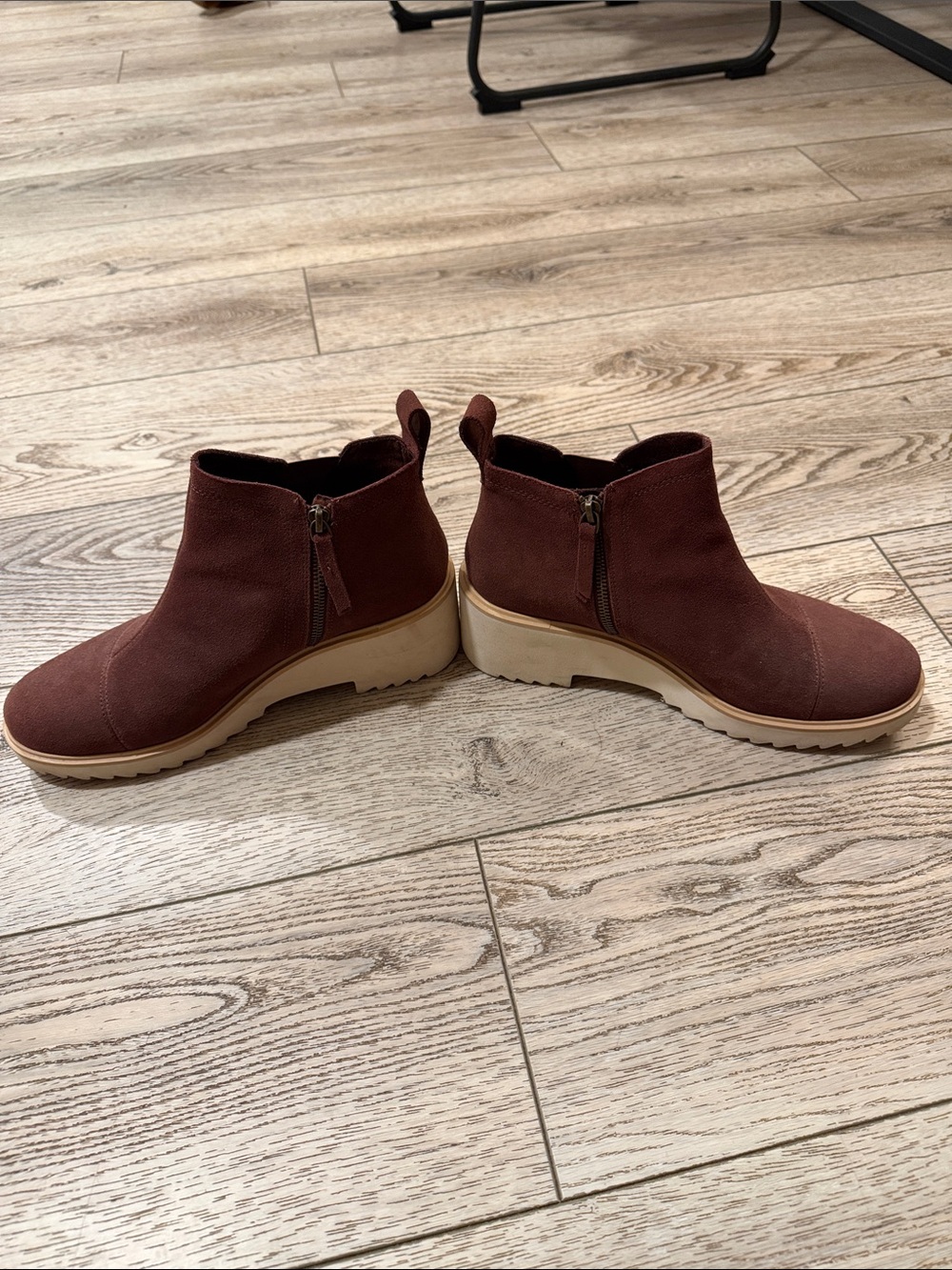 Toms Wine Suede Platform Ankle Booties with Side Zip - Picture 3 of 7